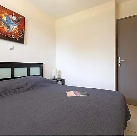 Apartament Luxurious Two Bedroom Garden With Stunning Cannes Marina Views *