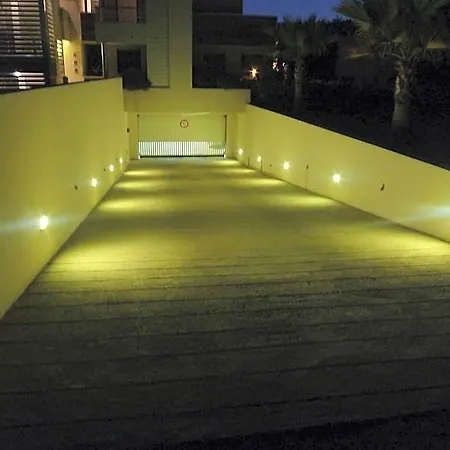 Hotel Luxurious Two Bedroom Garden With Stunning Cannes Marina Views Mandelieu